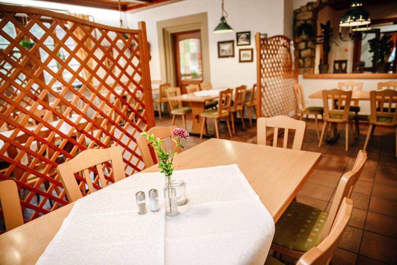Herrenschenke-Cafe Eiring Konigsberg in Bayern Exterior photo
